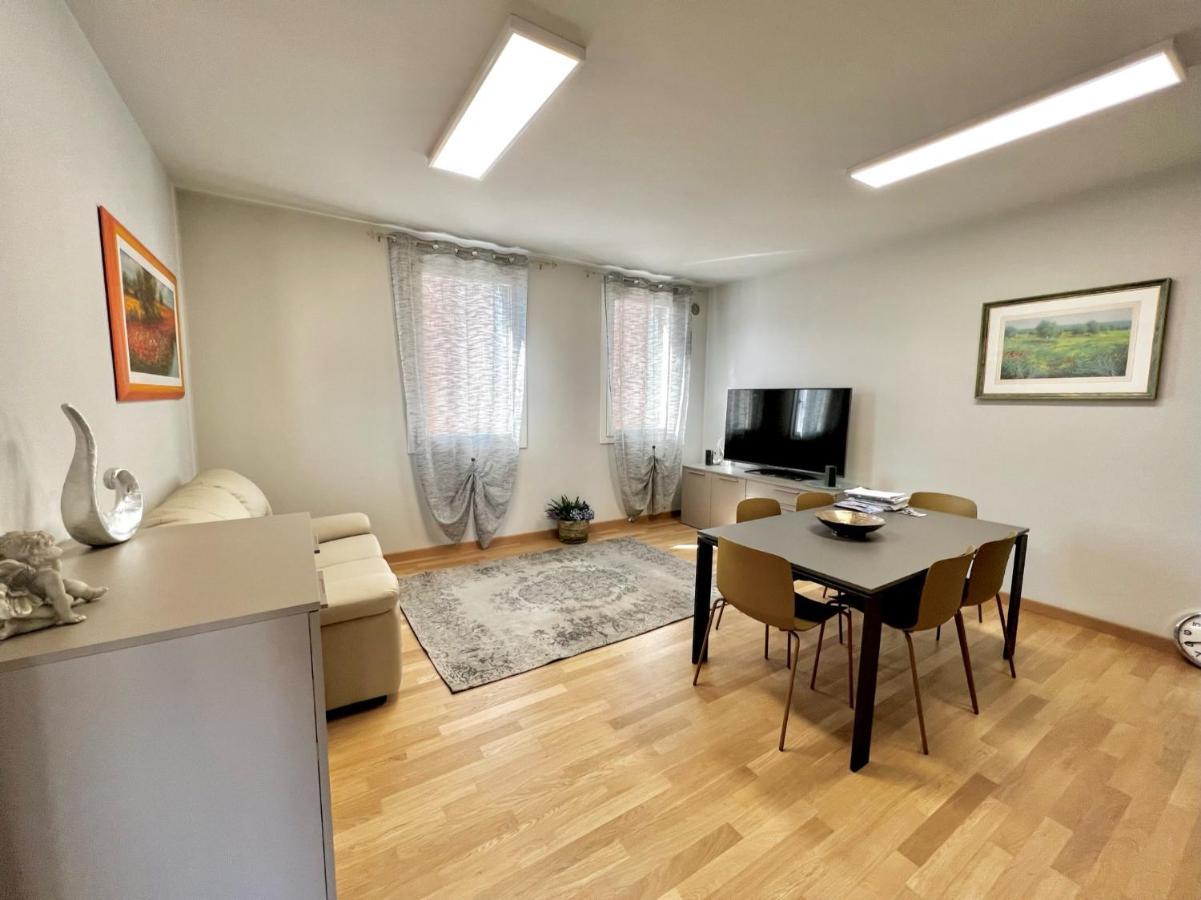 דירות דולו Erman House - Naviglio Riviera Del Brenta Venezia מראה חיצוני תמונה